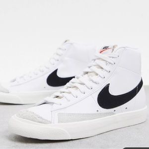NIKE Mid Blazer 77